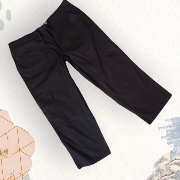 Pantalon capri negro- Talla 30 Talla M Zen Bazar Perú