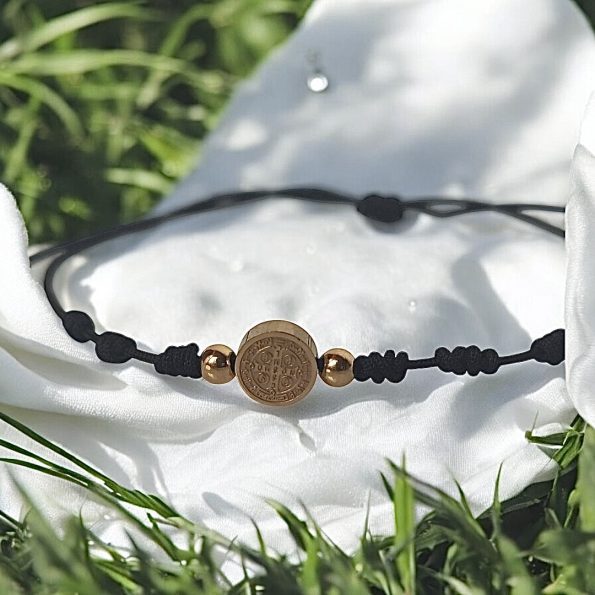 Pulsera negra  San Benito 7 nudos Pulseras Zen Bazar Perú