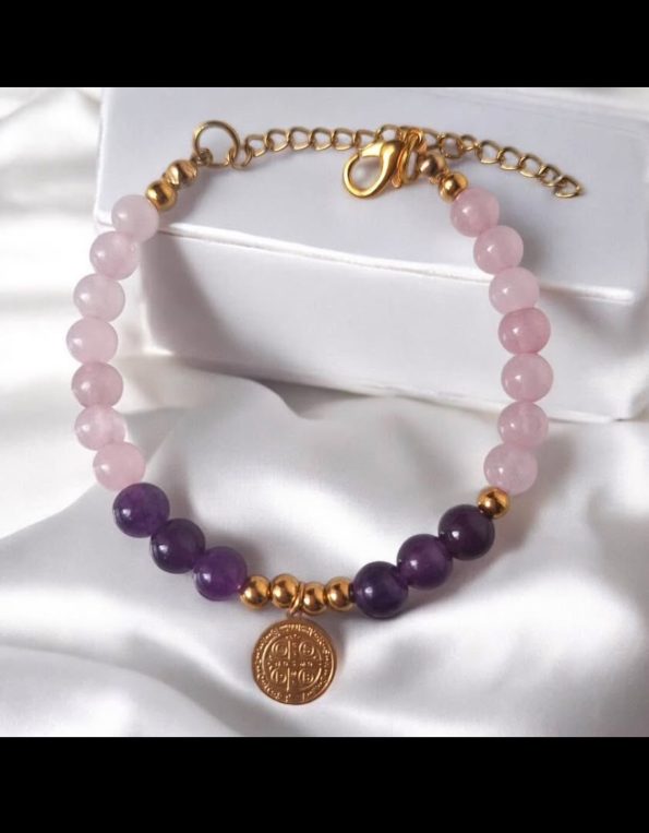 Pulsera Cuarzo Rosa y Amatista con San Benito Joyas San Benito Zen Bazar Perú
