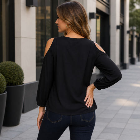 Blusa Negra Bordada.Talla M Blusas M Zen Bazar Perú
