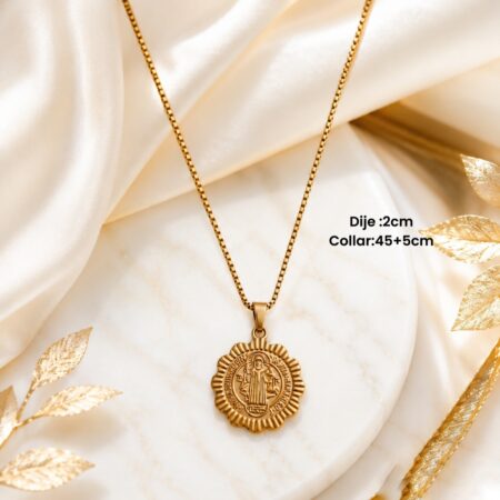 Collar San Benito Dorado de Mujer en acero inoxidable .Joyas y Accesorios Zen Bazar Perú